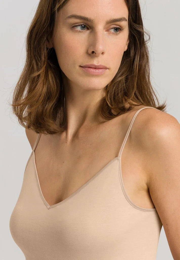 HANRO Cotton Seamless Vest With Spaghetti Straps - Beige 3 HANRO Cotton Seamless Vest With Spaghetti Straps - Beige - Image 3