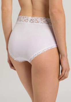 HANRO Moments Maxi Brief - White -Selected Fashion Lingerie Stores image 16b9ea9b 9f93 4d9a 88a4 df6b45431082
