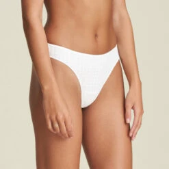 MARIE JO Avero Thong - White